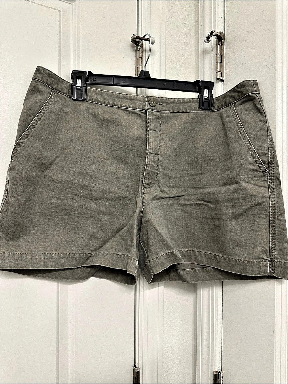 Eddie Bauer Women's Cotton Shorts Gray Waist 20